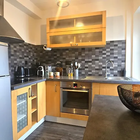 Appartement Le Sienna - Duplex Dans Quartier Animé Du Mans *